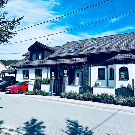 Penzion Bach Vyšné Ružbachy Buitenkant foto