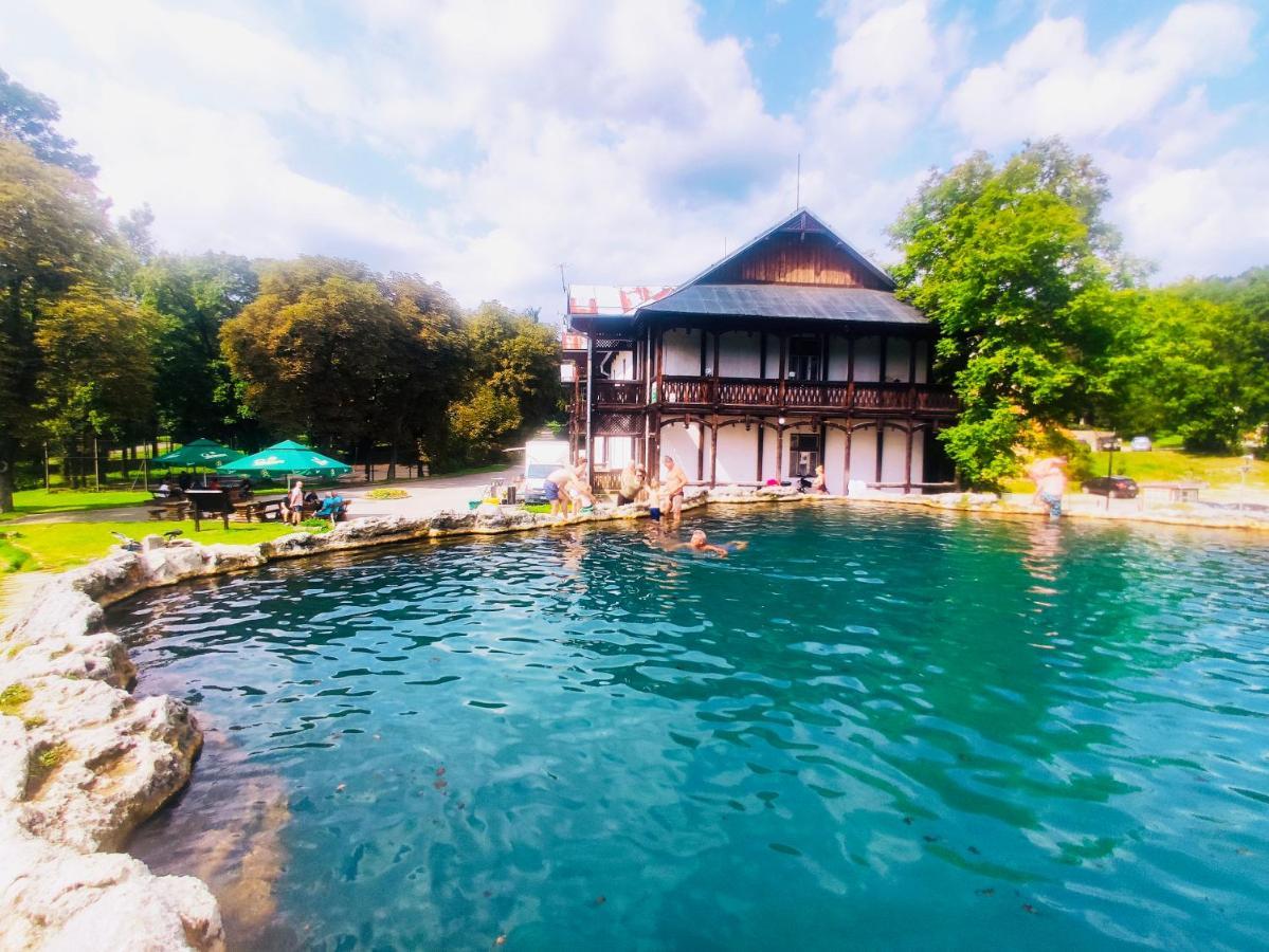Penzion Bach Vyšné Ružbachy Buitenkant foto