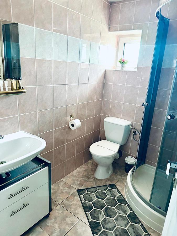 Penzion Bach Vyšné Ružbachy Buitenkant foto