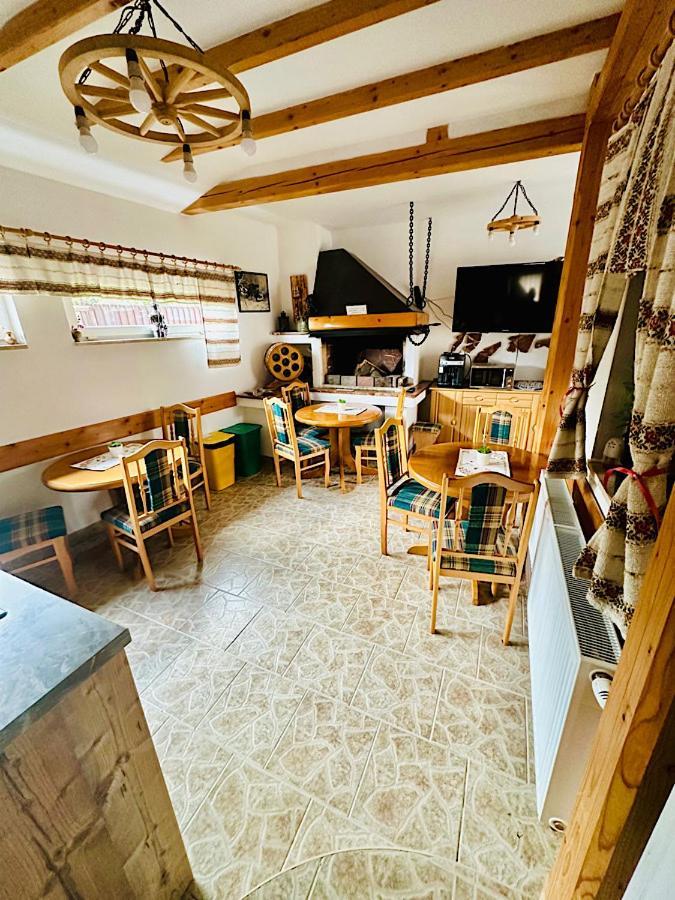 Penzion Bach Vyšné Ružbachy Buitenkant foto