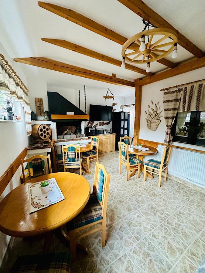 Penzion Bach Vyšné Ružbachy Buitenkant foto